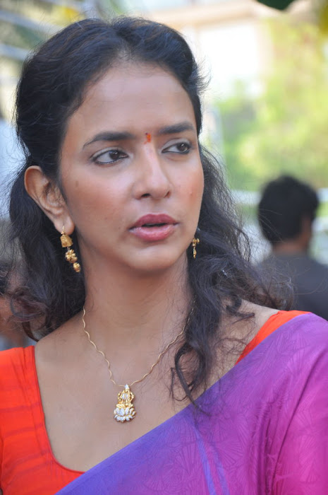 lakshmi prasanna saree @ routine love story movie opening unseen pics